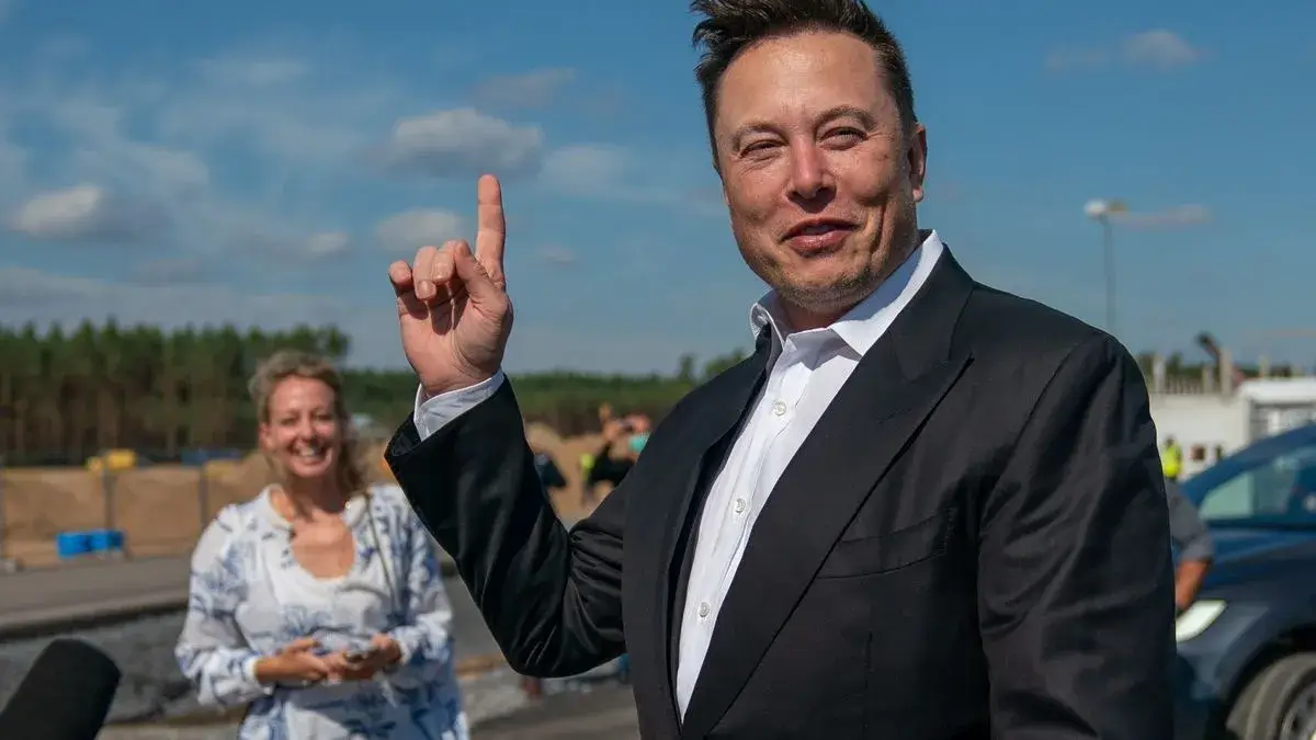Elon Musk sexual harassment--The-Free-Media